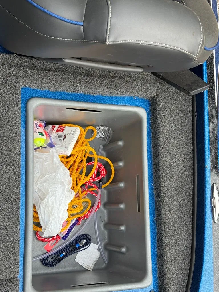 Slide: The Image of Nitro Z18 2019 - 16