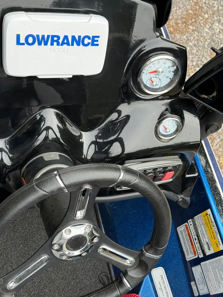 Slide: The Image of Nitro Z18 2019 - 4