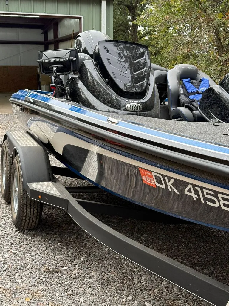 Slide: The Image of Nitro Z18 2019 - 8