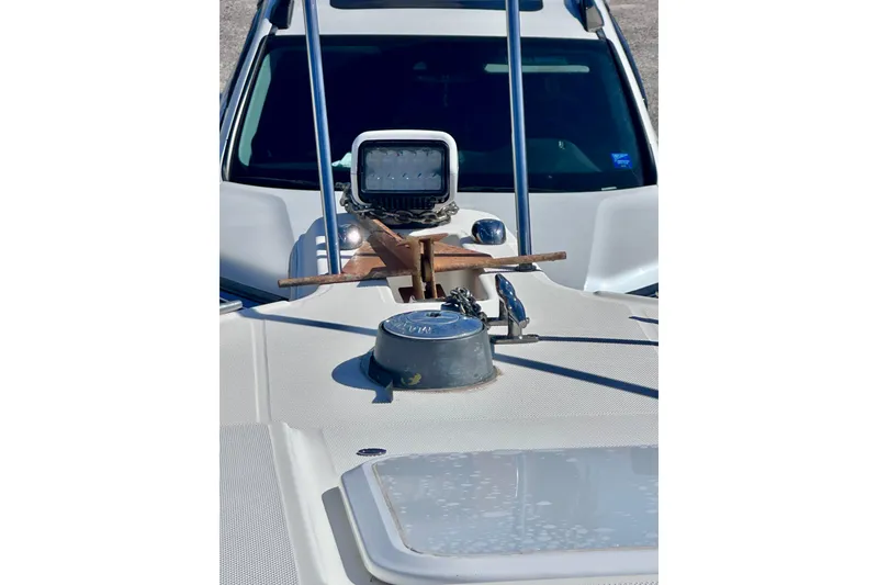 Slide: The Image of Bow of 2001 Wellcraft 290 Coastal boat with anchor and spotlight. - 9