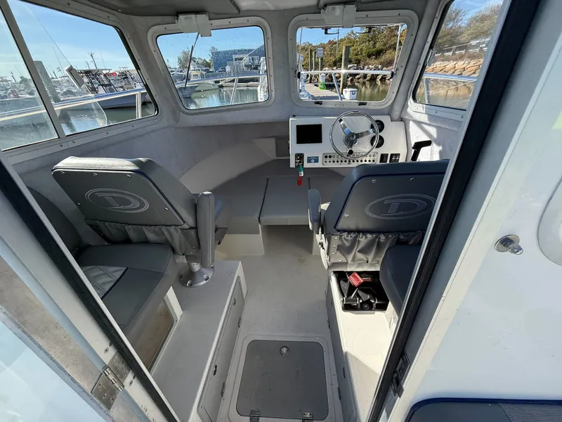 Slide: The Image of Defiance 220 Admiral EX 2024 - 15