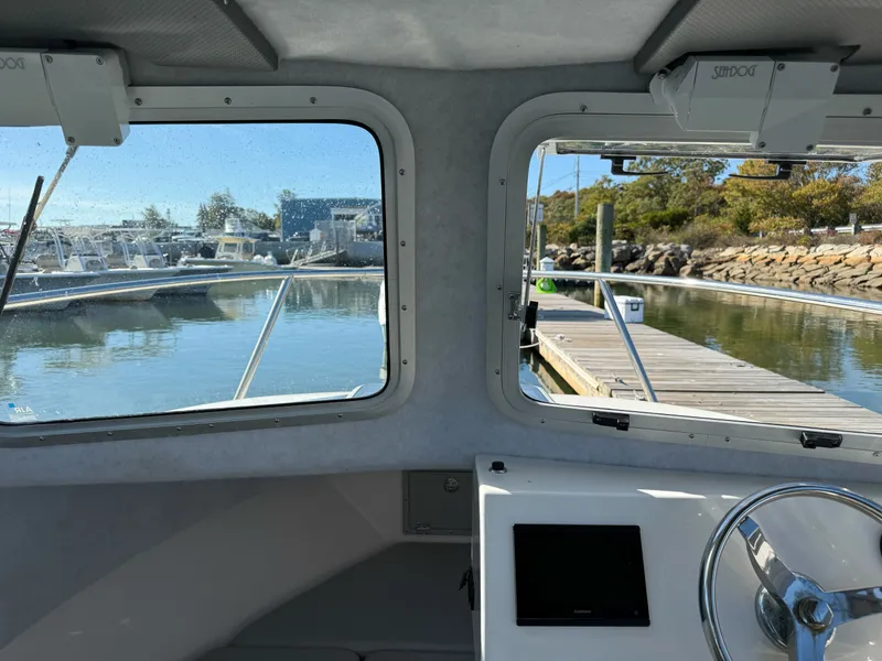 Slide: The Image of Defiance Admiral 220 EX 2024 - 21