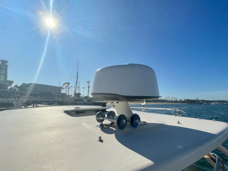 Slide: The Image of 2017 Grady-White 307 Freedom boat radar system under clear blue sky. - 30