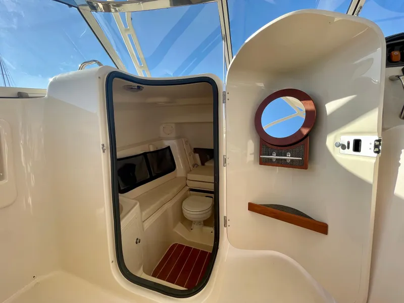 Slide: The Image of Grady-White Freedom 307 2017 - 51