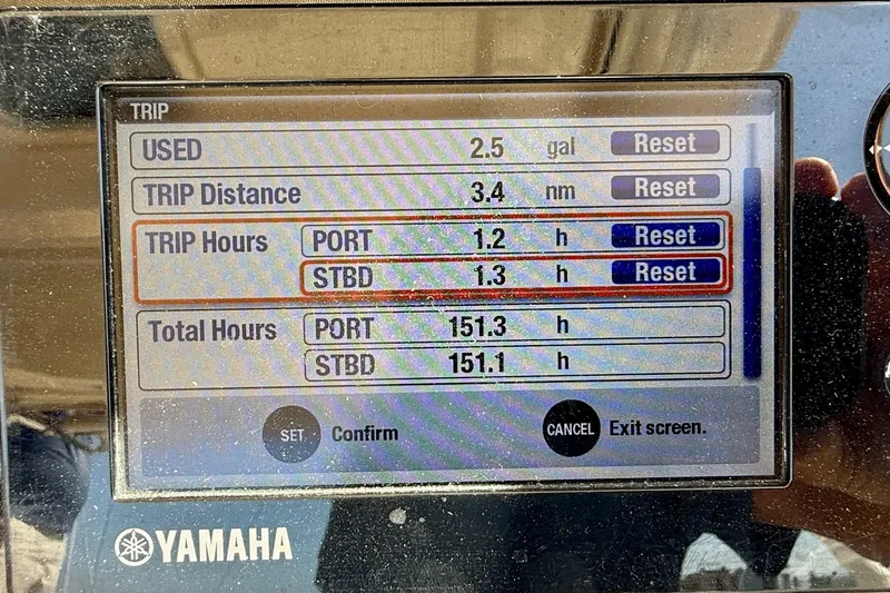 Slide: The Image of Yamaha display showing trip data for 2017 Grady-White Freedom 307 boat. - 54