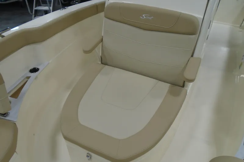 Slide: The Image of 2026 Scout 240 XSF boat seat, beige and cream upholstery, comfortable design. - 45