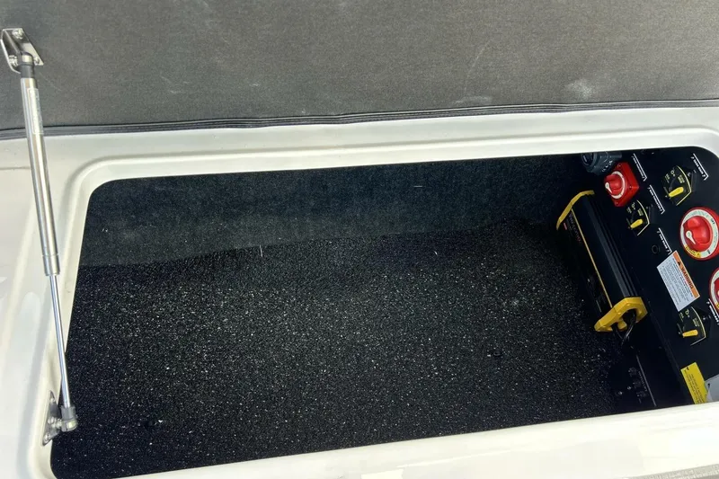 Slide: The Image of 2026 Regal 26 LX6 - Storage - 26