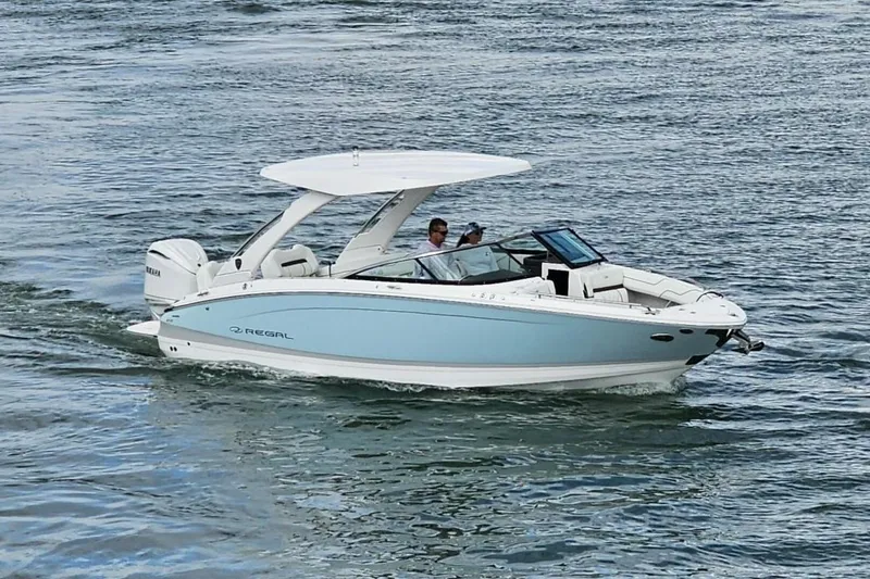 Slide: The Image of 2026 Regal 26 LX6 - Profile Starboard - 31