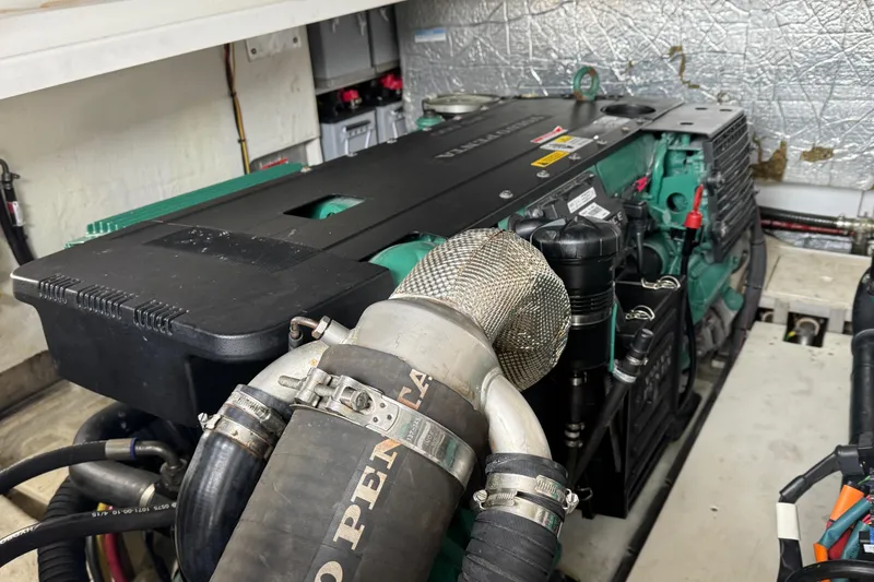 Slide: The Image of Engine room of a 2017 Galeon 445 HTS yacht with Volvo Penta engine. - 83