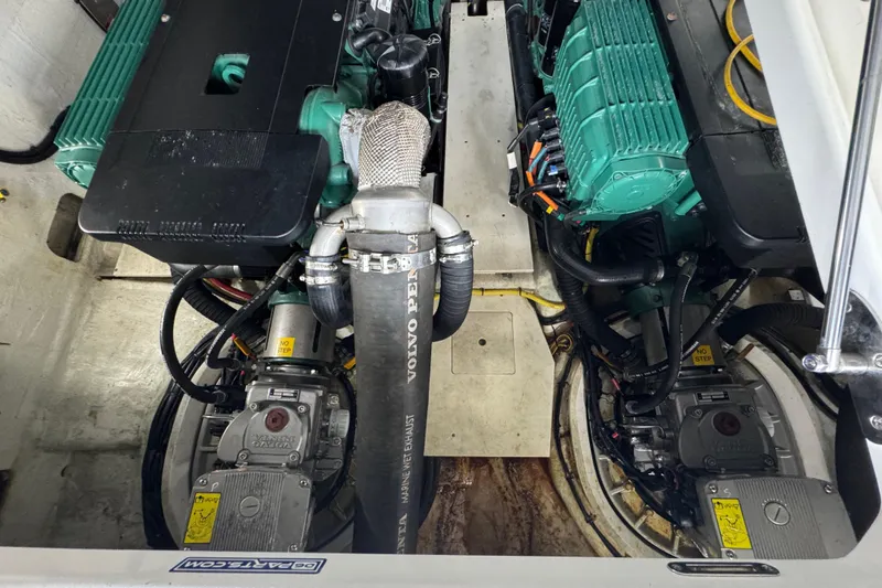 Slide: The Image of Engine room of 2017 Galeon 445 HTS yacht with Volvo Penta engines. - 88