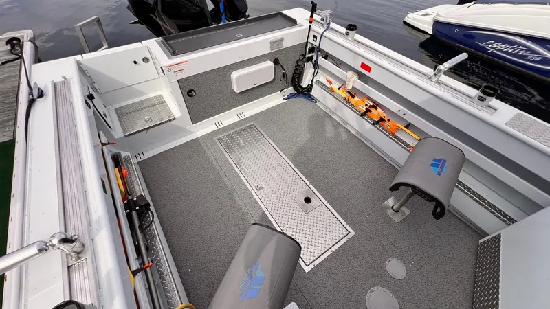 Slide: The Image of Hewescraft 240 Ocean Pro 2024 - 17
