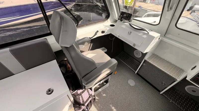 Slide: The Image of Hewescraft 240 Ocean Pro 2024 - 25