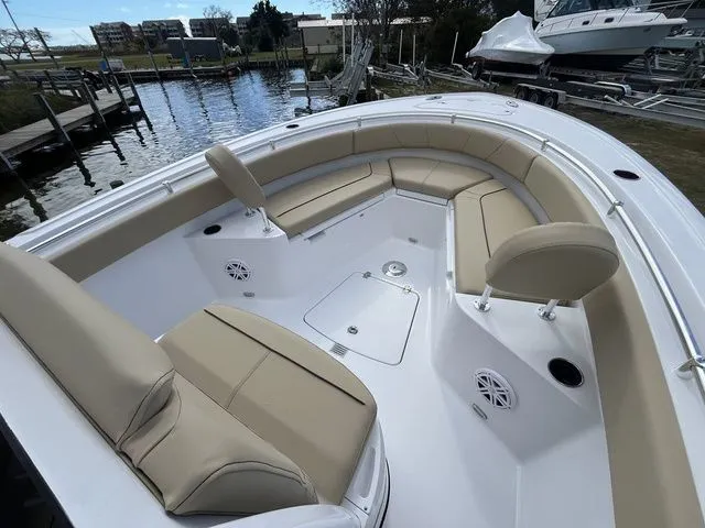 Slide: The Image of Sportsman Heritage 231 Center Console 2026 - 8