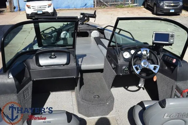 Slide: The Image of Lowe Fish & Ski FS 1710 2015 - 11