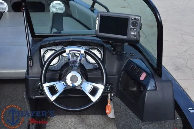 Slide: The Image of Lowe Fish & Ski FS 1710 2015 - 13