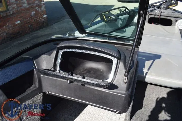 Slide: The Image of Lowe Fish & Ski FS 1710 2015 - 17