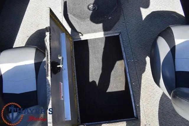 Slide: The Image of Lowe Fish & Ski FS 1710 2015 - 21