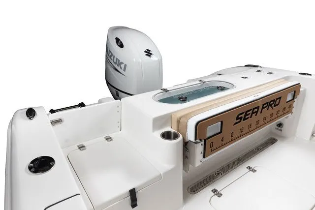 Slide: The Image of Sea Pro 222 Center Console 2026 - 11
