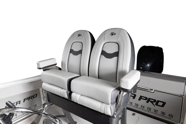 Slide: The Image of Sea Pro 242 Center Console DLX 2026 - 9