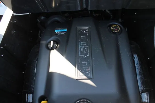 Slide: The Image of Malibu Wakesetter 22 MXZ 2026 - 15