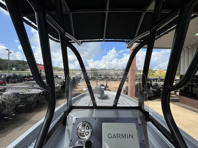 Slide: The Image of Xpress X23B Lounge 2025 - 17