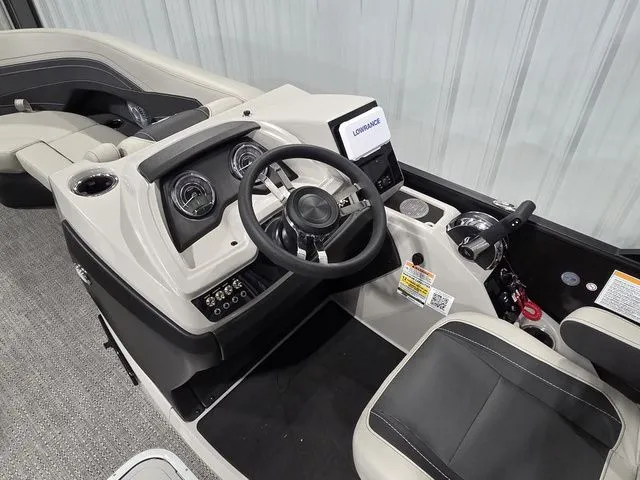 Slide: The Image of Barletta Cabrio 22UC 2026 - 13