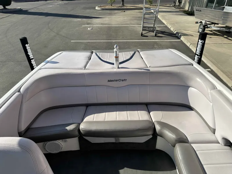 Slide: The Image of MasterCraft X2 2006 - 13