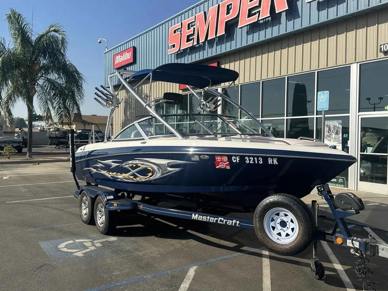 Slide: The Image of MasterCraft X2 2006 - 7