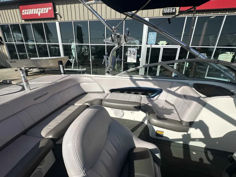 Slide: The Image of MasterCraft X2 2006 - 9