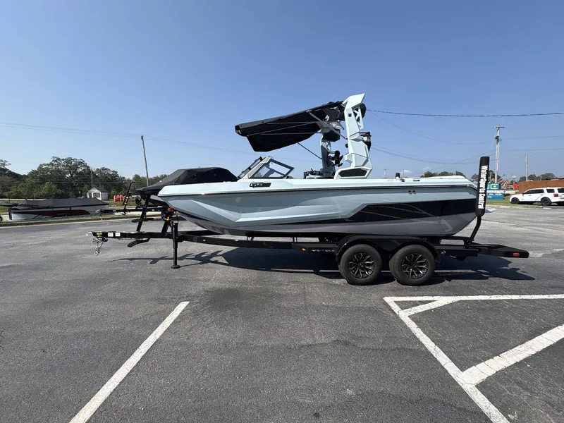 Slide: The Image of Nautique Super Air Nautique GS20 2026 - 3