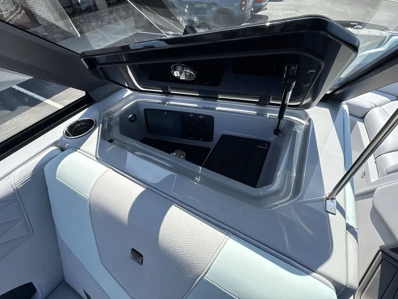 Slide: The Image of Nautique Super Air Nautique GS20 2026 - 39