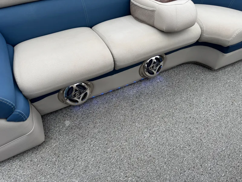 Slide: The Image of Premier 250 Intrigue Pontoon with 140HP Suzuki Fourstroke EFI 2013 - 11