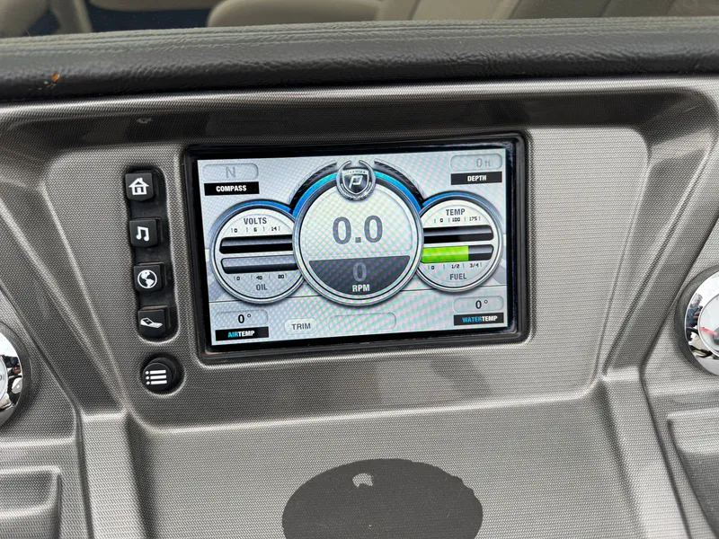 Slide: The Image of Premier 250 Intrigue Pontoon with 140HP Suzuki Fourstroke EFI 2013 - 37