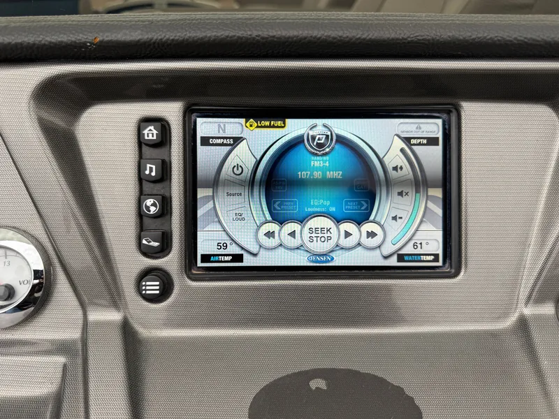 Slide: The Image of Premier 250 Intrigue Pontoon with 140HP Suzuki Fourstroke EFI 2013 - 38