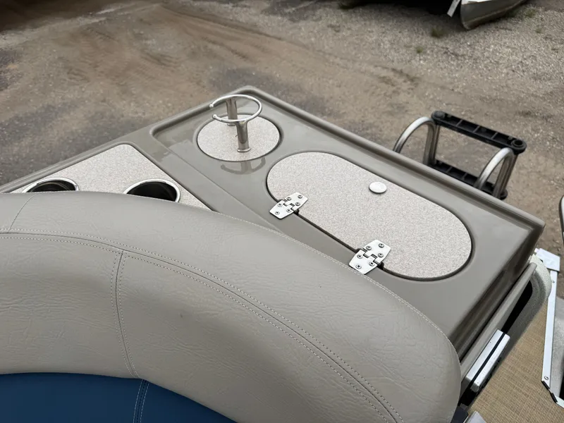 Slide: The Image of Premier 250 Intrigue Pontoon with 140HP Suzuki Fourstroke EFI 2013 - 57