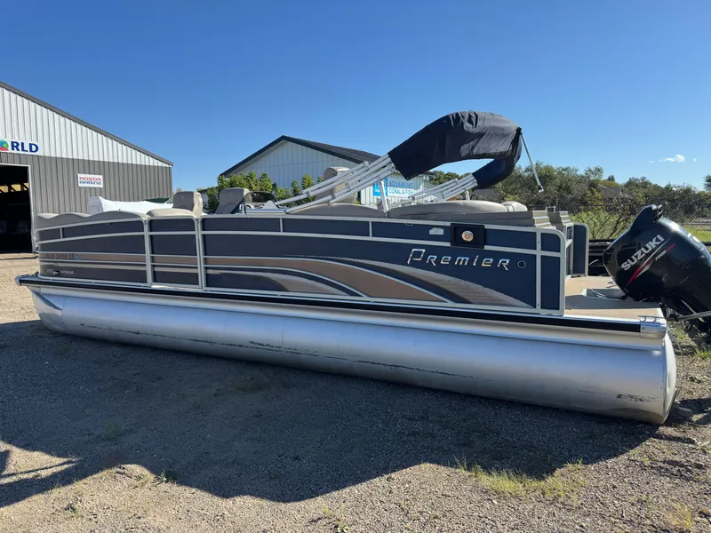 Slide: The Image of Premier 250 Intrigue Pontoon with 140HP Suzuki Fourstroke EFI 2013 - 79