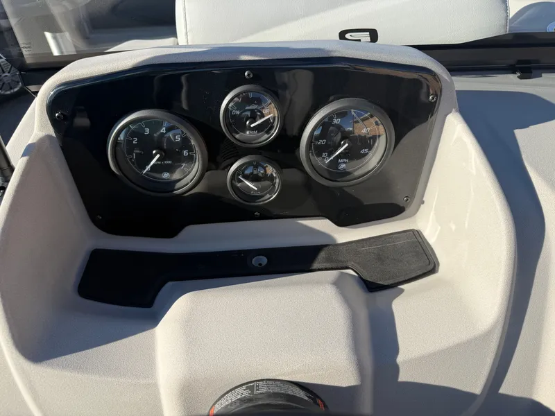 Slide: The Image of Princecraft Vectra 21 RL 2026 - 14