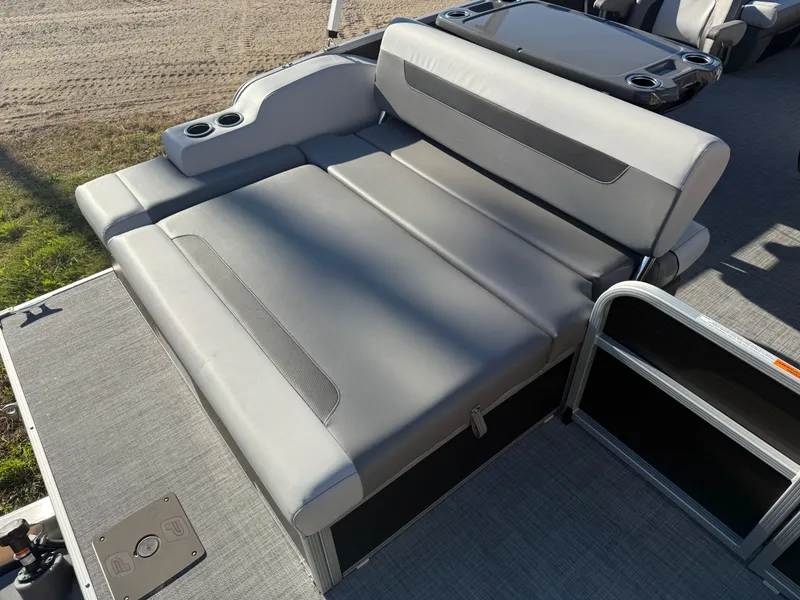 Slide: The Image of Princecraft Vectra 21 RL 2026 - 20