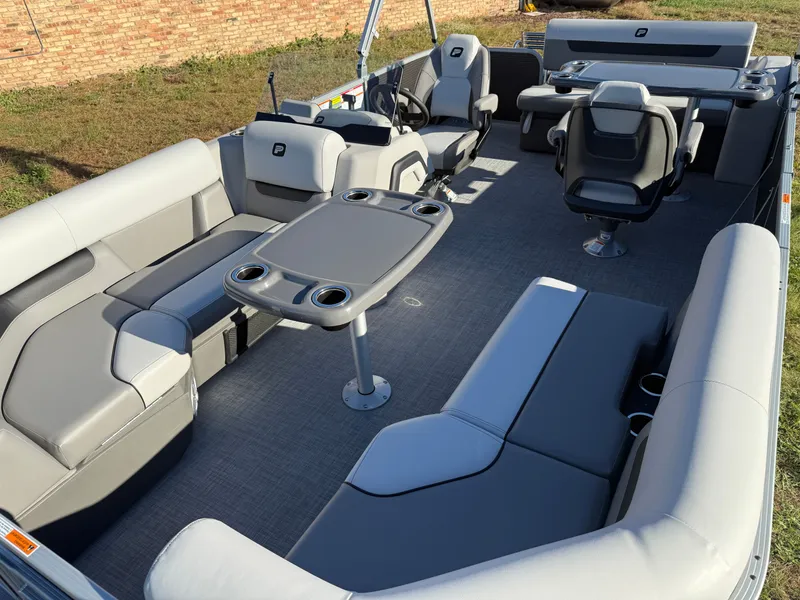 Slide: The Image of Princecraft Vectra 21 RL 2026 - 29