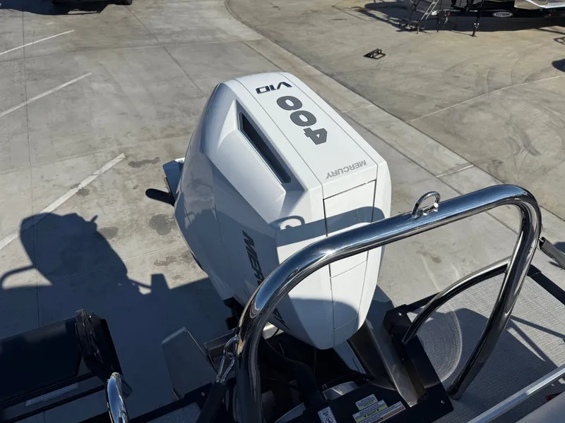 Slide: The Image of Avalon 25' Excalibur LTD Flex Lounge w/ 400HP Mercury! 2026 - 15