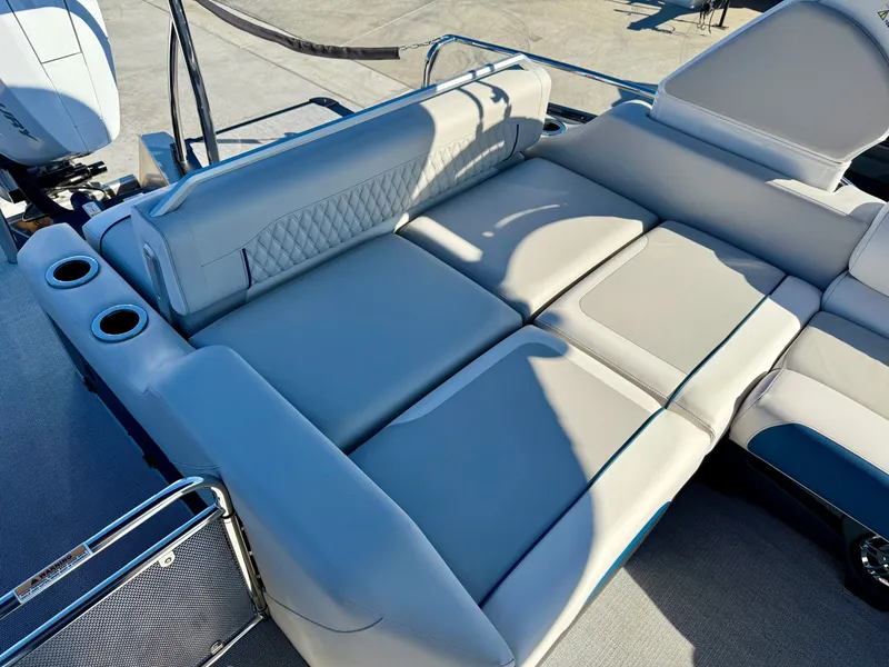 Slide: The Image of Avalon 25' Excalibur LTD Flex Lounge w/ 400HP Mercury! 2026 - 5