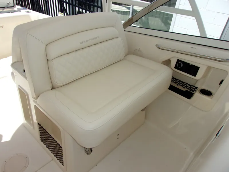 Slide: The Image of Grady-White Freedom 307 2024 - 15