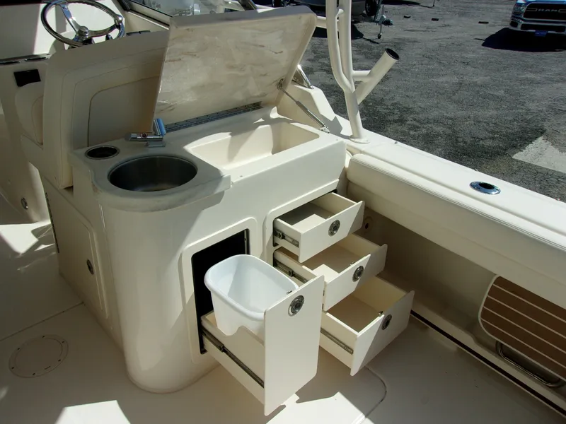 Slide: The Image of Grady-White Freedom 307 2024 - 19