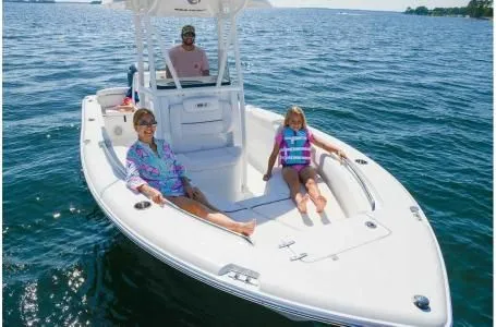 Slide: The Image of Sea Hunt Ultra 211 2018 - 5