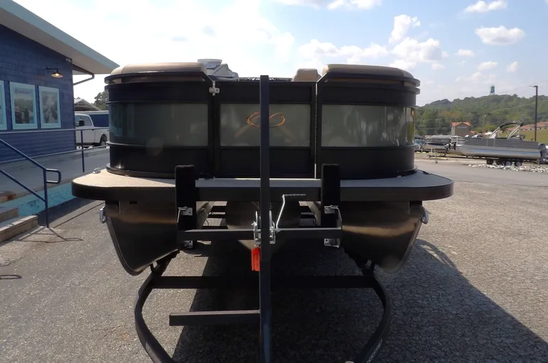 Slide: The Image of Veranda VR235RC XL 2026 - 11