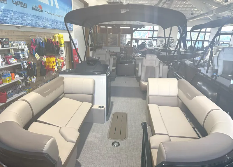 Slide: The Image of Veranda VR235RC XL 2026 - 4