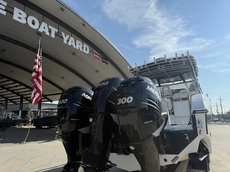 Slide: The Image of Fountain 38 SPORTFISH CRUISER OUTBOARD 2008 - 6