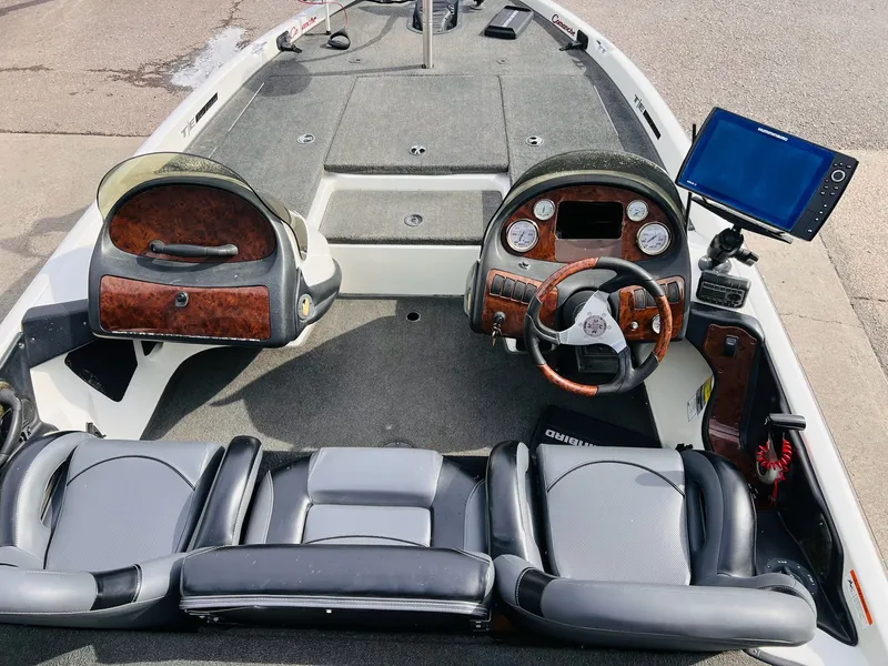 Slide: The Image of Ranger 519 VX 2006 - 10