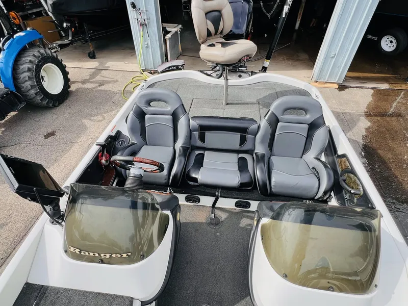 Slide: The Image of Ranger 519 VX 2006 - 26