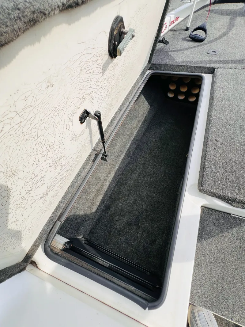 Slide: The Image of Ranger 519 VX 2006 - 32